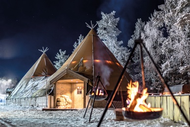 Lavvo og Cafe Tårnstua i Skimore Oslo